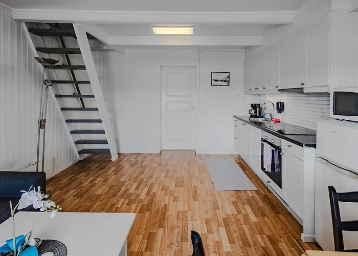 Live Lofoten Fishermen's * Stamsund